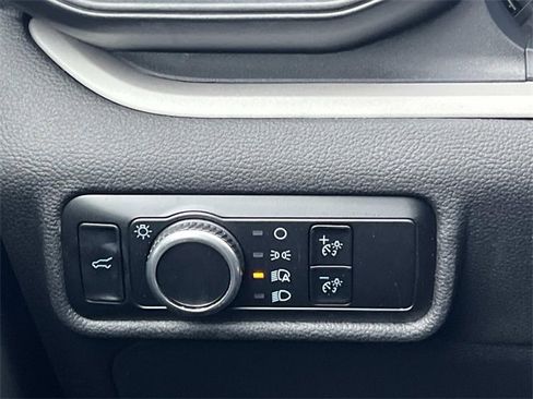 Certified 2023 Ford Explorer XLT image 32