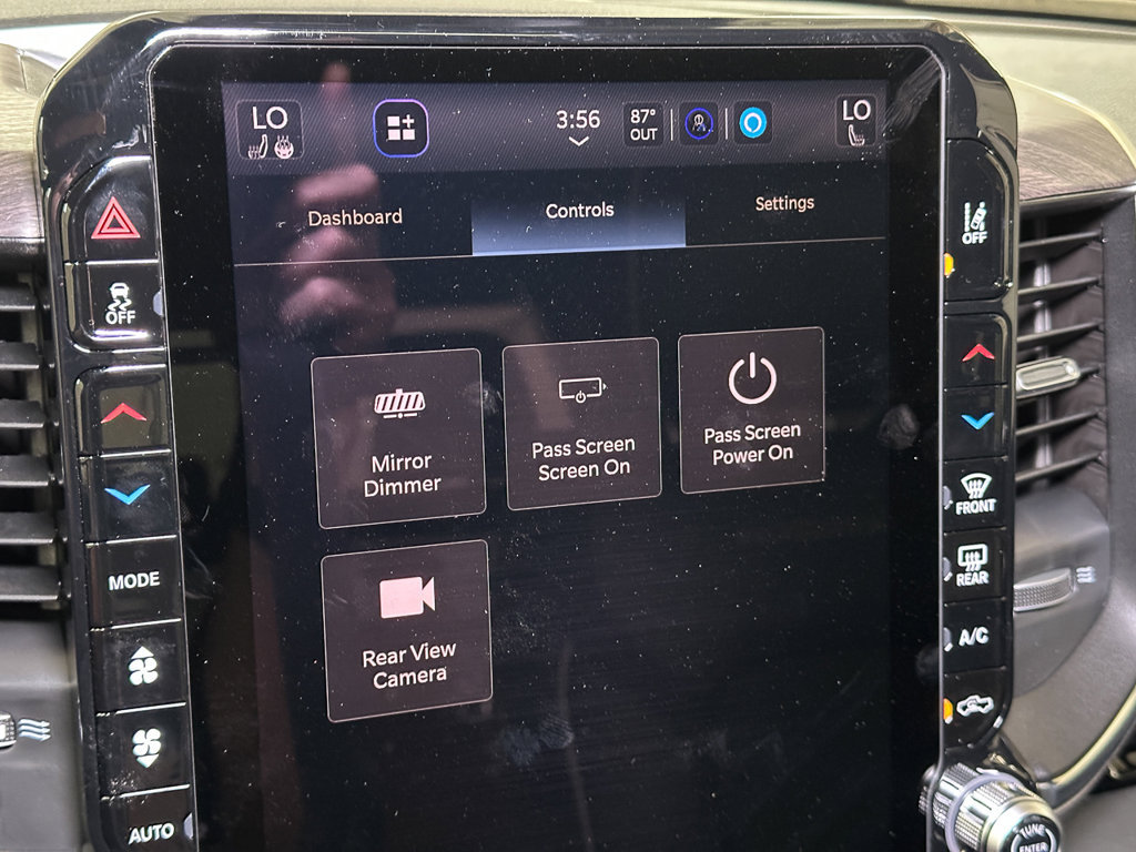 New 2026 RAM 1500 Laramie w/ Night Edition AWD/4WD image 38