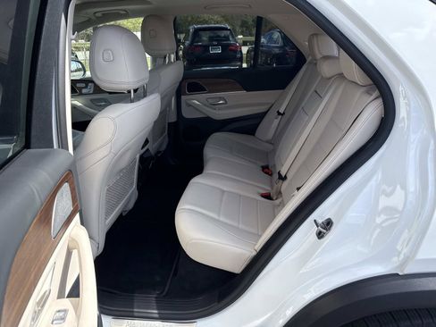 Used 2025 Mercedes-Benz GLE 350 4MATIC image 15