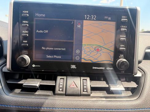 Used 2019 Toyota RAV4 XSE w/ XSE Weather Package AWD/4WD image 19