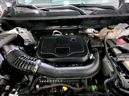Used 2023 GMC Acadia SLE w/ LPO, Floor Liner Package FWD image 29
