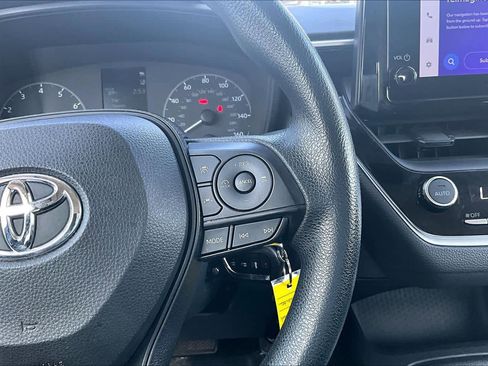 Used 2023 Toyota Corolla LE image 24