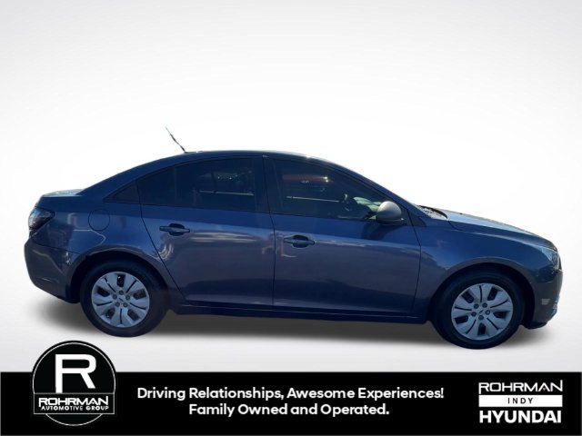 Used 2013 Chevrolet Cruze LS FWD image 10