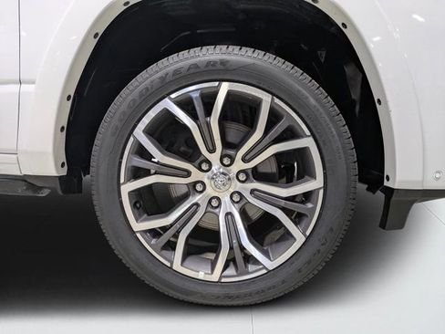 Used 2025 RAM 1500 Tungsten AWD/4WD image 10