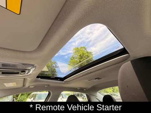 Used 2025 Hyundai Elantra SEL FWD image 18