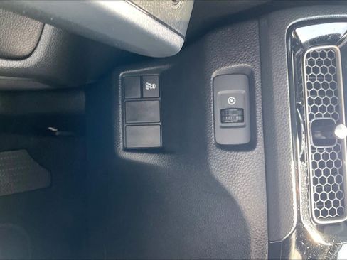 Used 2025 Honda Civic Sport image 33
