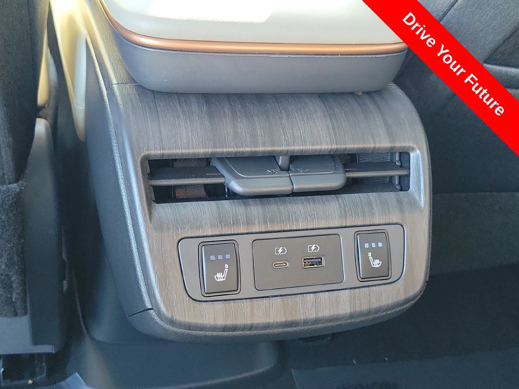 Used 2024 Nissan Ariya FWD image 24