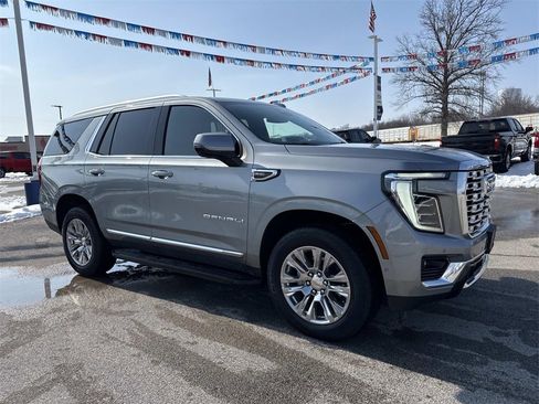 Used 2025 GMC Yukon Denali image 7