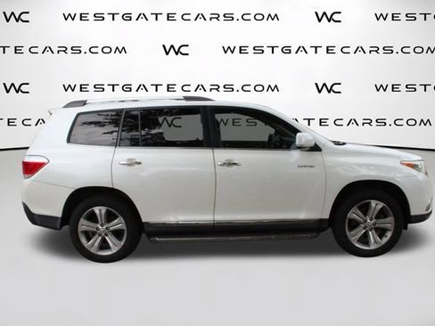 Used 2013 Toyota Highlander Limited AWD/4WD image 44