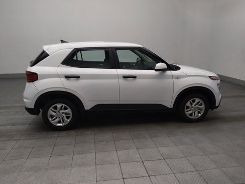 Used 2021 Hyundai Venue SE image 10