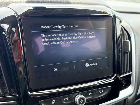 Used 2021 Chevrolet Traverse LT AWD/4WD image 14