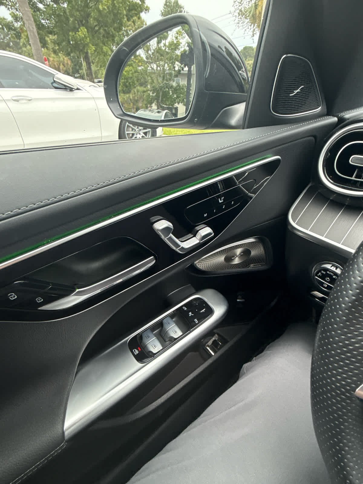 Used 2024 Mercedes-Benz C 300 Sedan image 14