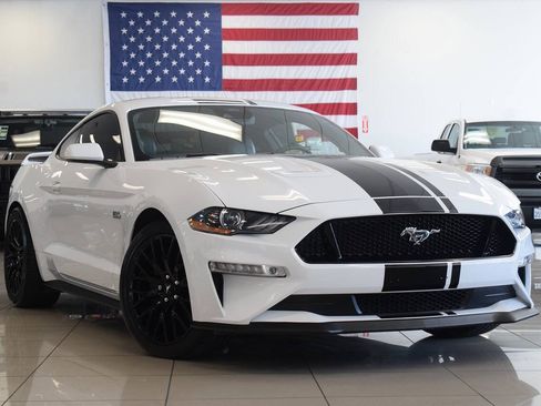 Used 2022 Ford Mustang GT Premium w/ GT Performance Package RWD image 1