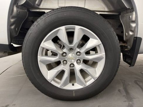 Used 2021 Chevrolet Silverado 1500 Custom w/ Safety Confidence Package image 11