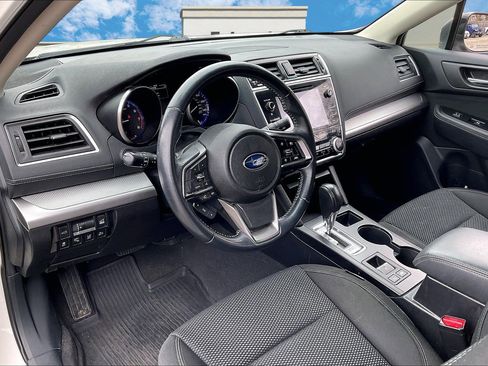 Used 2018 Subaru Outback 2.5i Premium image 13