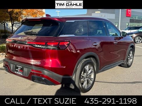 Certified 2025 INFINITI QX60 Luxe w/ Vision Package AWD/4WD image 9
