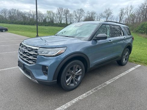 New 2026 Ford Explorer Active AWD/4WD image 5