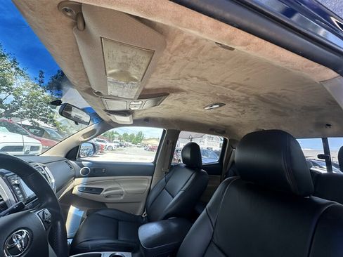 Used 2014 Toyota Tacoma PreRunner w/ SR5 Package RWD image 7