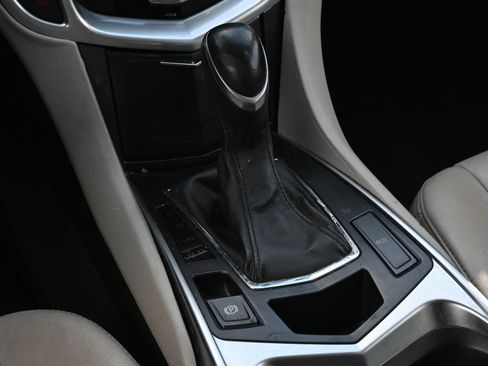 Used 2014 Cadillac SRX FWD image 12