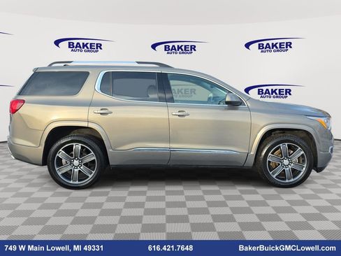 Used 2019 GMC Acadia Denali w/ Technology Package image 4