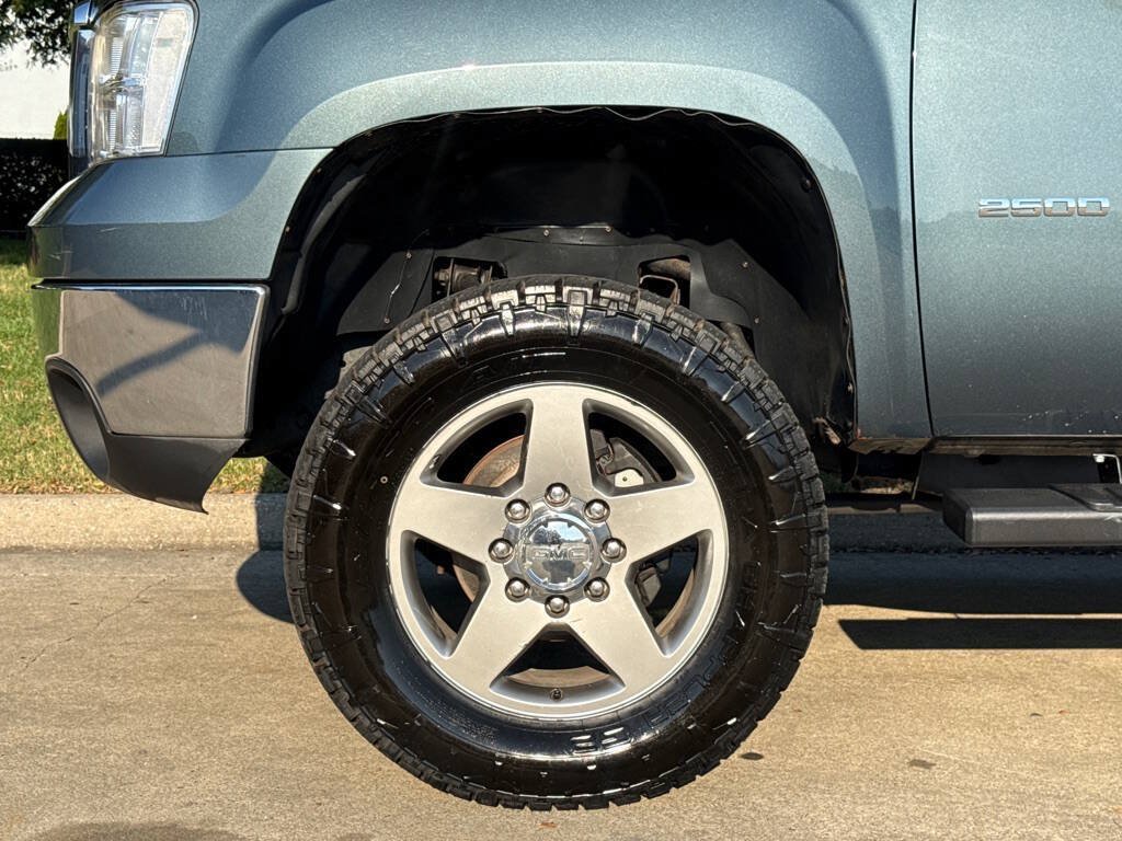 Used 2013 GMC Sierra 2500 SLT w/ SLT Convenience Package AWD/4WD image 12