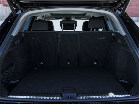 Certified 2025 Audi Q5 Premium Plus w/ Premium Plus image 25