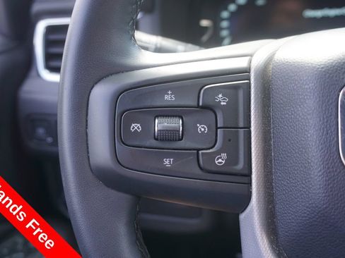 Used 2024 GMC Yukon Denali AWD/4WD image 4