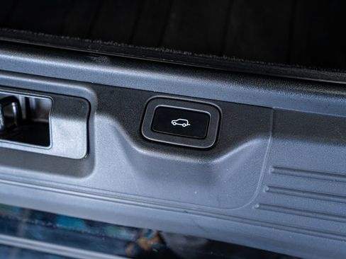 Used 2019 Land Rover Range Rover Supercharged image 61