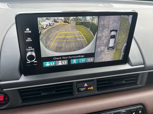 Used 2025 Honda Pilot Elite image 15
