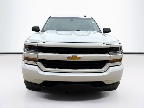 Used 2019 Chevrolet Silverado 1500 Custom image 4