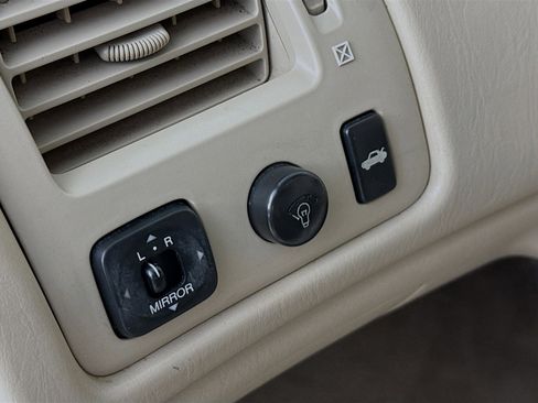 Used 2003 Toyota Avalon XL image 9