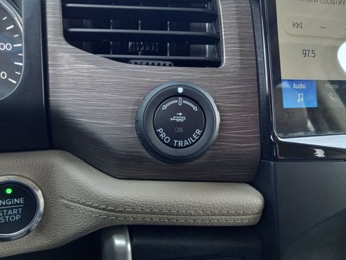 Used 2023 Ford Expedition Limited AWD/4WD image 26