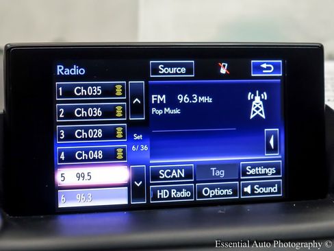 Used 2014 Lexus CT 200h image 16