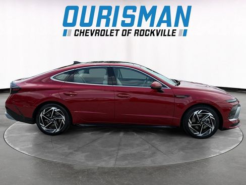 Used 2024 Hyundai Sonata SEL w/ Convenience Package FWD image 7