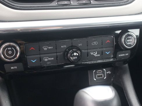 Used 2023 Jeep Compass Limited AWD/4WD image 24