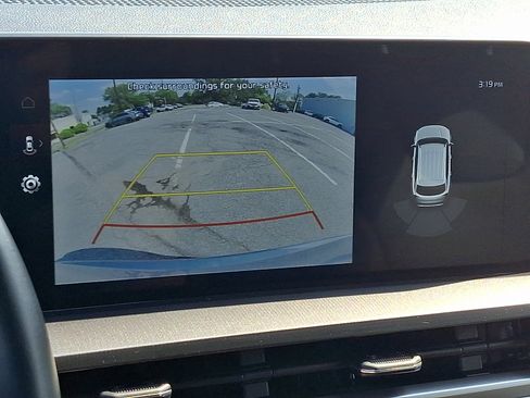 Certified 2024 Kia Telluride LX FWD image 19