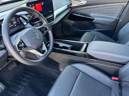 Used 2023 Volkswagen ID.4 Pro S image 10