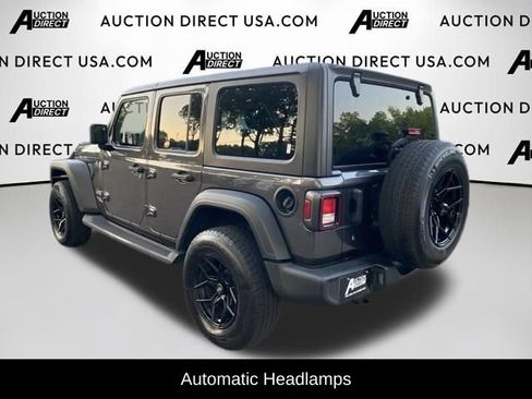 Used 2020 Jeep Wrangler Unlimited Sport S AWD/4WD image 23