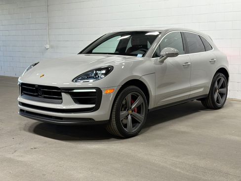 Used 2026 Porsche Macan S AWD/4WD image 1