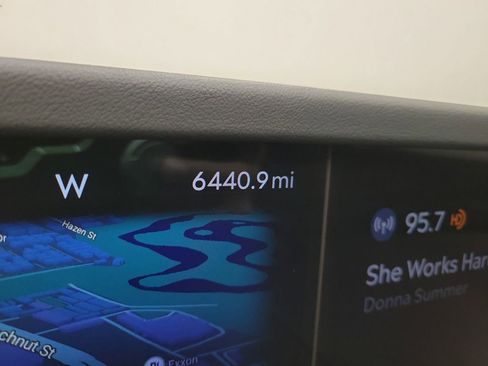 Used 2024 Lincoln Nautilus Premier w/ Jet Appearance Package image 26