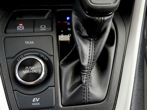 Certified 2024 Toyota RAV4 XLE w/ Convenience Package AWD/4WD image 34
