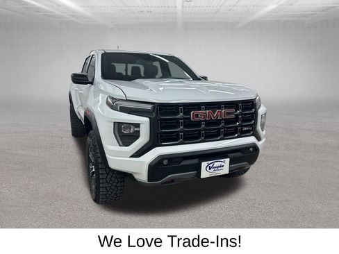 Used 2023 GMC Canyon AT4 w/ AT4 Premium Package image 3