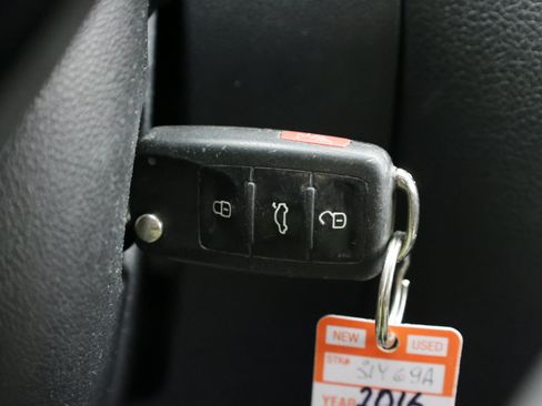 Used 2016 Volkswagen Jetta S FWD image 17