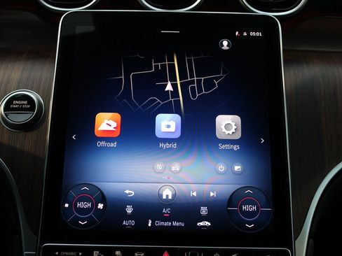 Certified 2025 Mercedes-Benz GLC 350e 4MATIC image 23