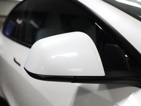 Used 2024 Tesla Model Y Long Range AWD/4WD image 15