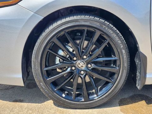 Used 2024 Toyota Camry XSE FWD image 8
