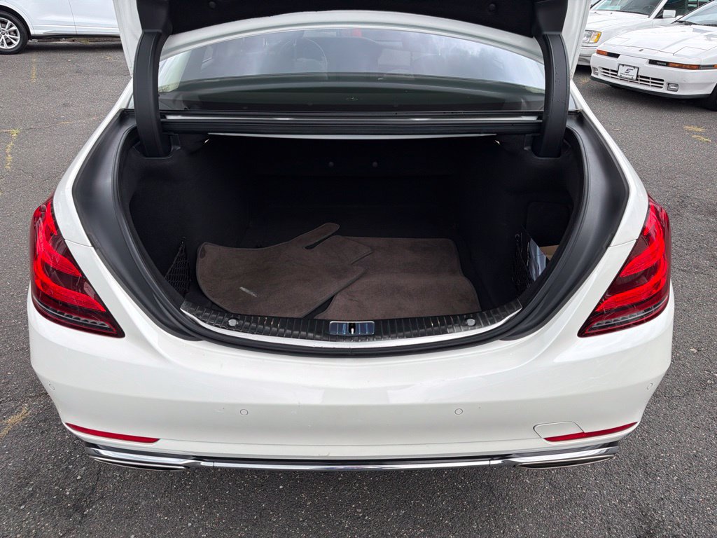 Used 2020 Mercedes-Benz S 560 4MATIC Sedan image 12