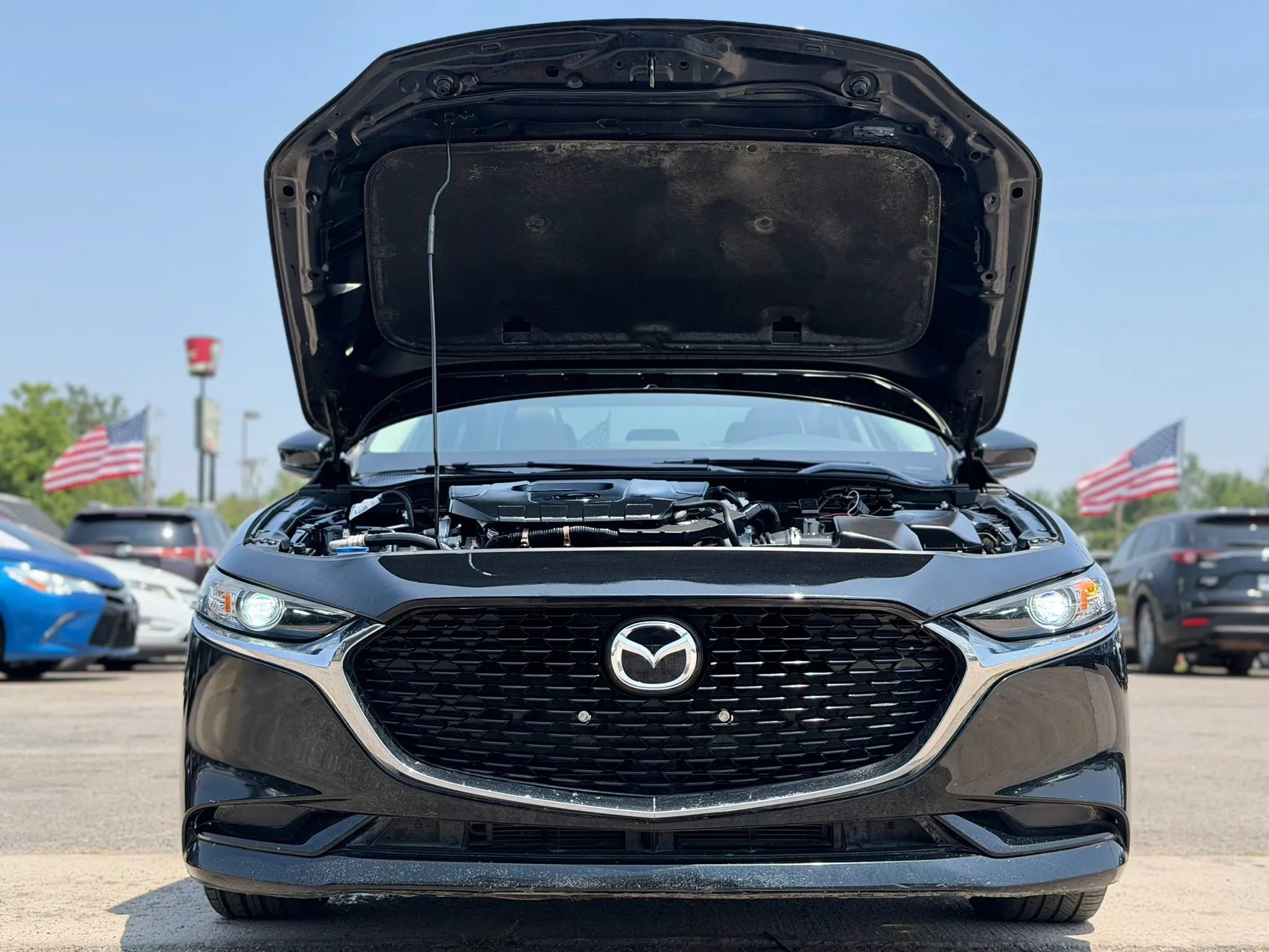 Used 2023 MAZDA MAZDA3 s FWD image 10