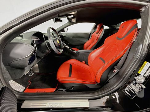 Used 2022 Ferrari Roma RWD image 14