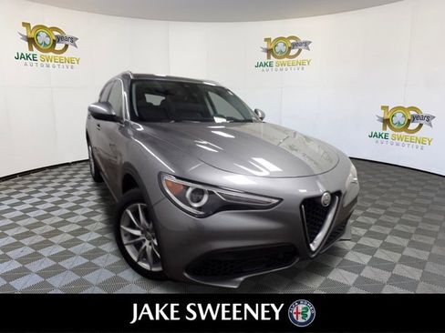 Used 2018 Alfa Romeo Stelvio Ti image 1